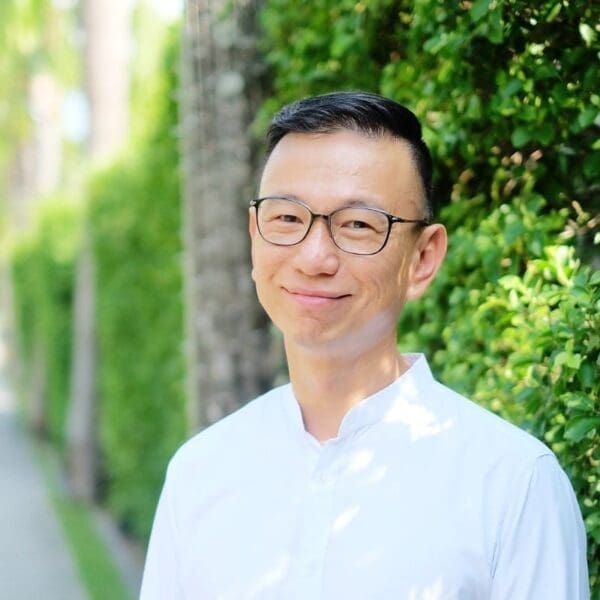 Woon Hoe Lee