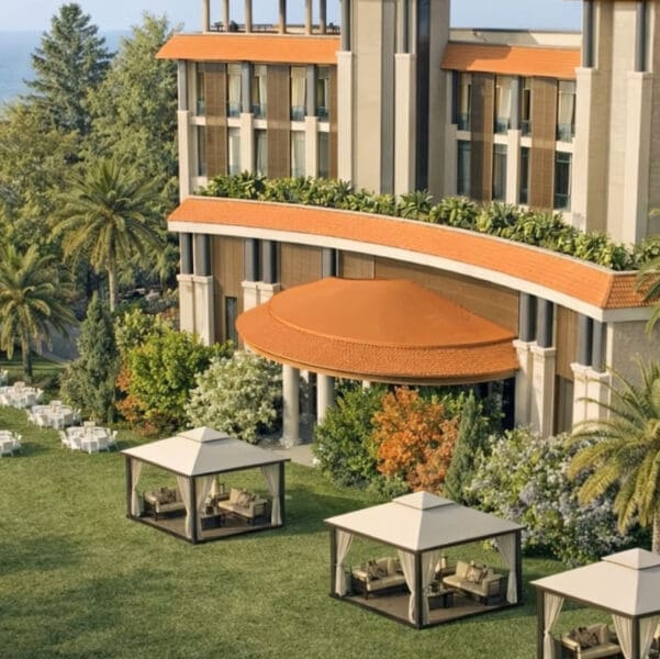 Dusit International